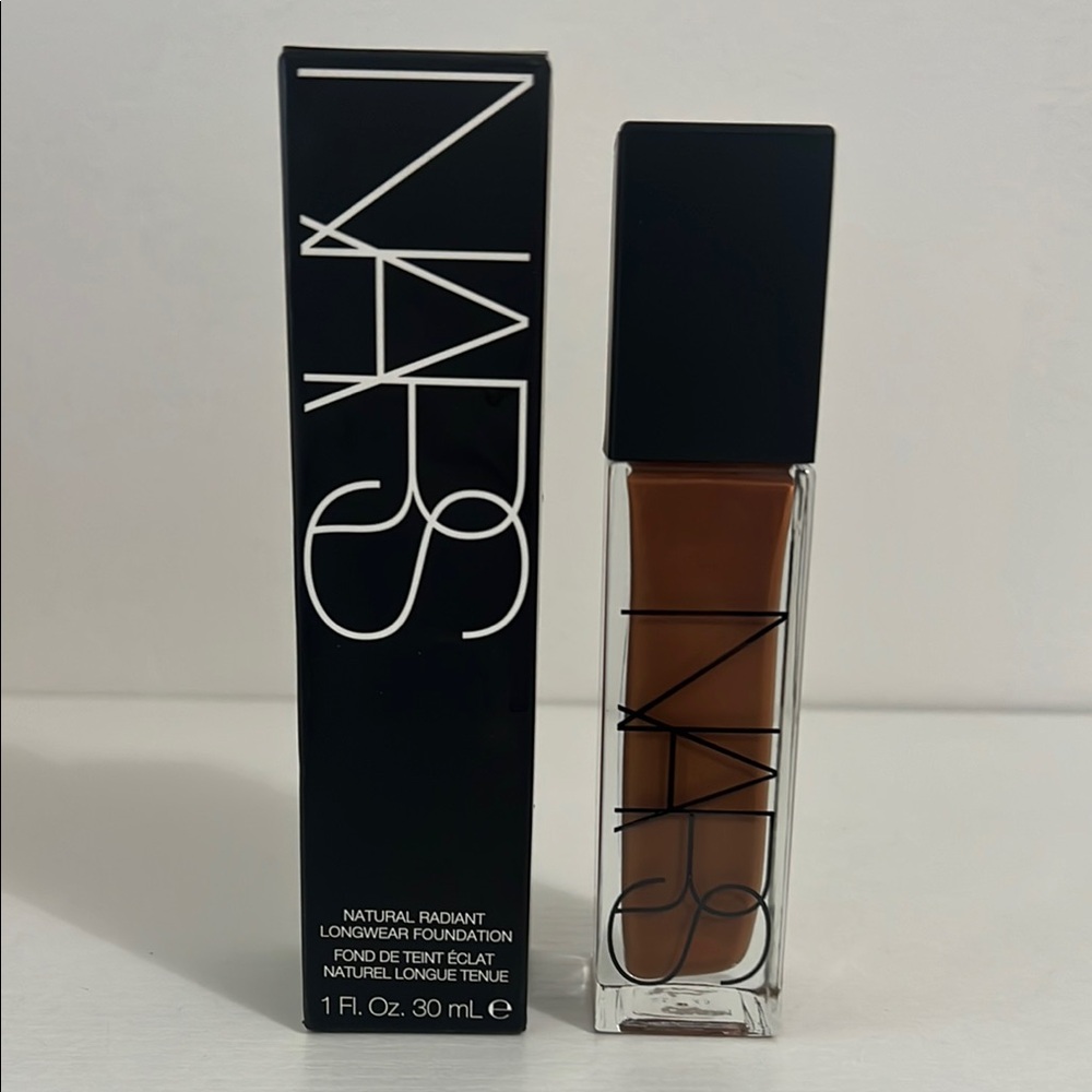 NARS Natural Radiant Longwear Foundation - Deep Brown